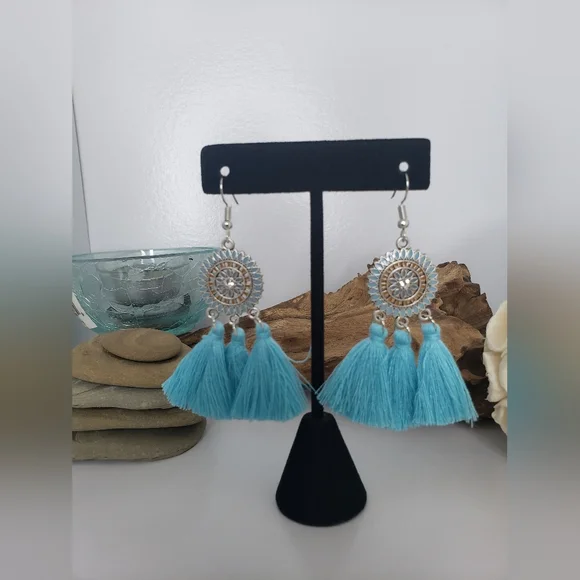 New Boho Tassel Earrings - Picture 2 of 2